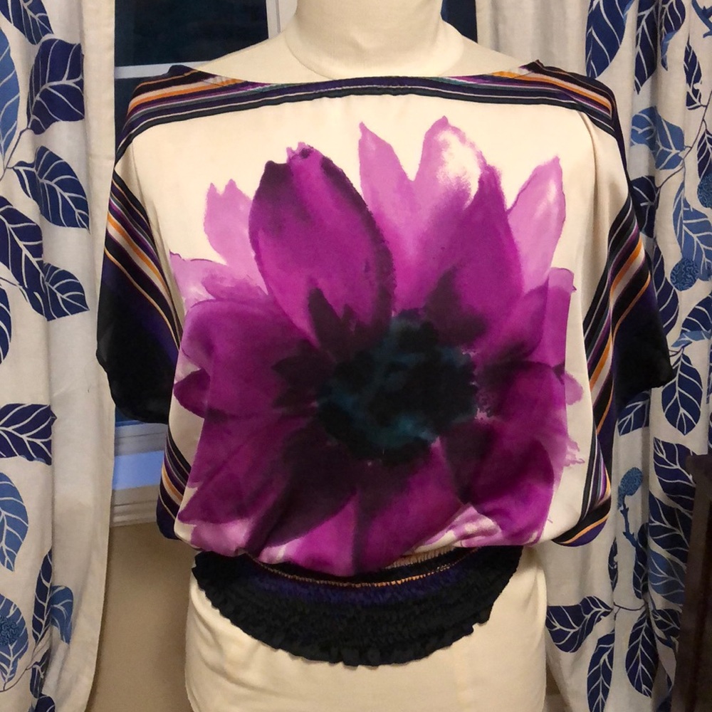 Silky Top w/ Cutout Detail